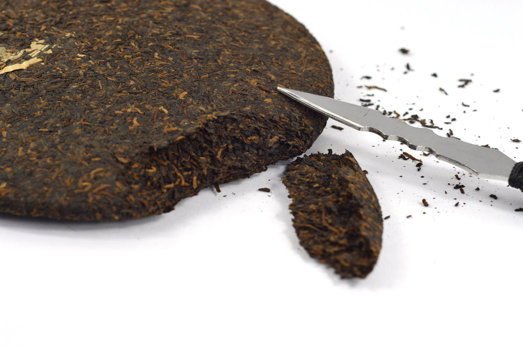 Pu Erh Complete Cake Year 2004 / 357g